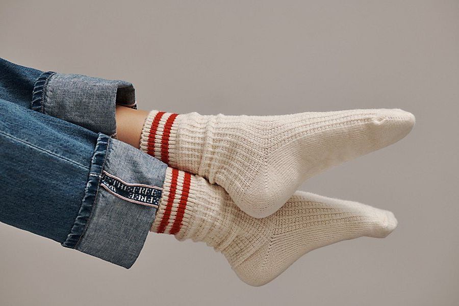 custom thermal winter socks manufacturing